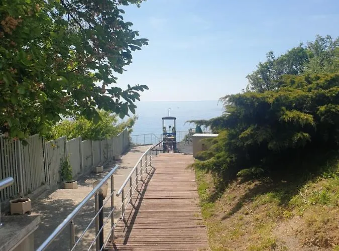 Silver Terace With Sea View For 4 Person Appartement *