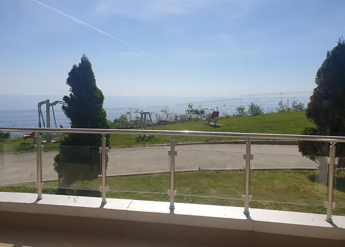 Silver Terace With Sea View For 4 Person Appartement