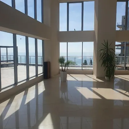 Silver Terace With Sea View For 4 Person Apartman *