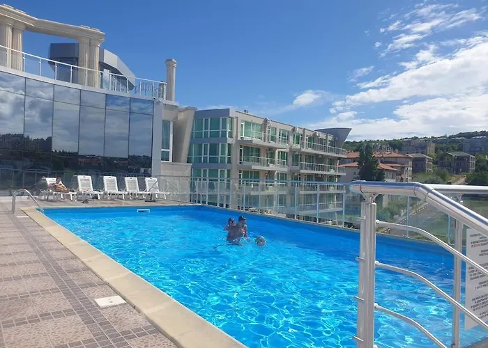 Silver Terace With Sea View For 4 Person Appartamento